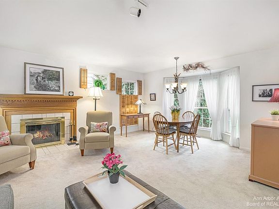 5th image of 3104 Turnberry Ln