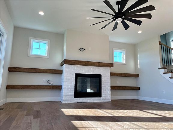 3rd image of 3102 Ashley Dr