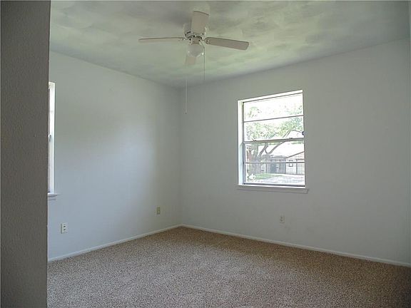 5th image of 2618 Eastridge Dr