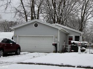 725 Washington St, Algonac, MI
