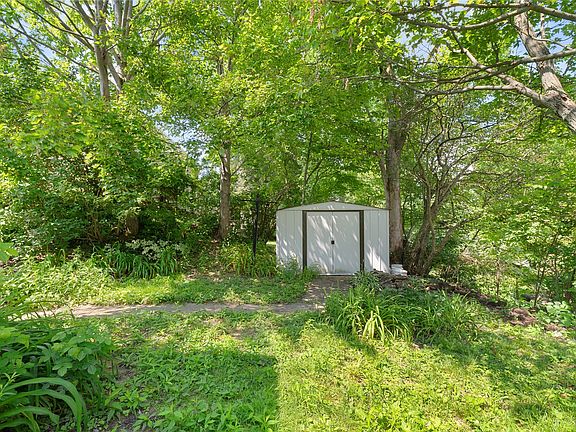5th image of 4420 Washington Ave