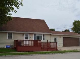 2618 S Adams Ave, Mason City, IA 50401