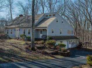 65 Cannon Dr, Amston, CT 06231