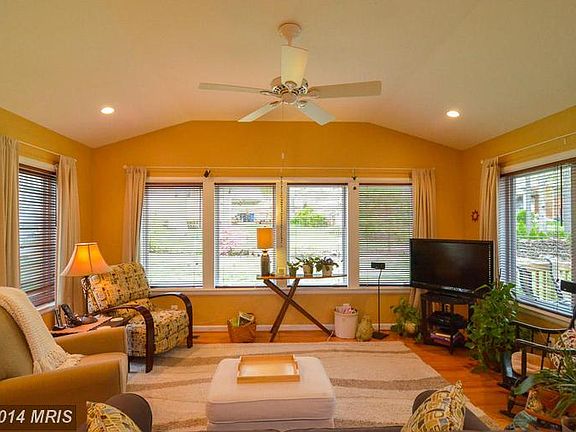 3rd image of 2642 Mann Ct
