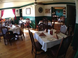 1005 S Elm Grove Rd, Brookfield, WI 53005