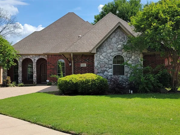 856 Merion Dr, Burleson, TX 76028