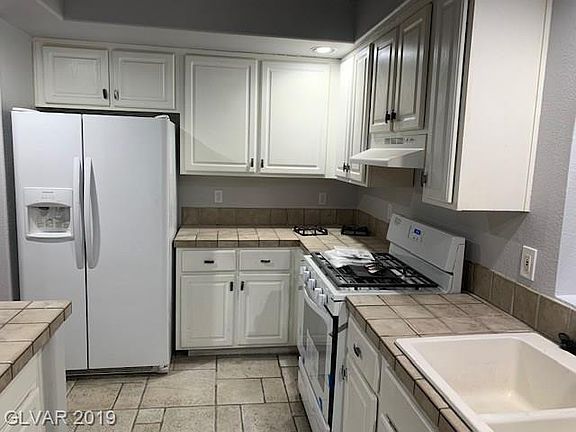 3rd image of 5140 Guardian Peak St