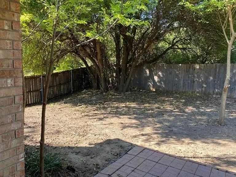 1220 W Main St — Photo 16