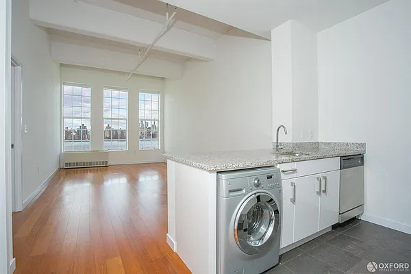 Rented by Oxford Property Group | media 16