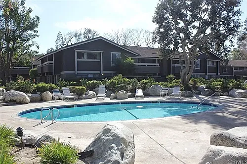 153 Streamwood Photo 1