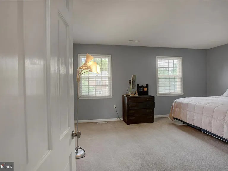 708 Cumberland Ave — Photo 13