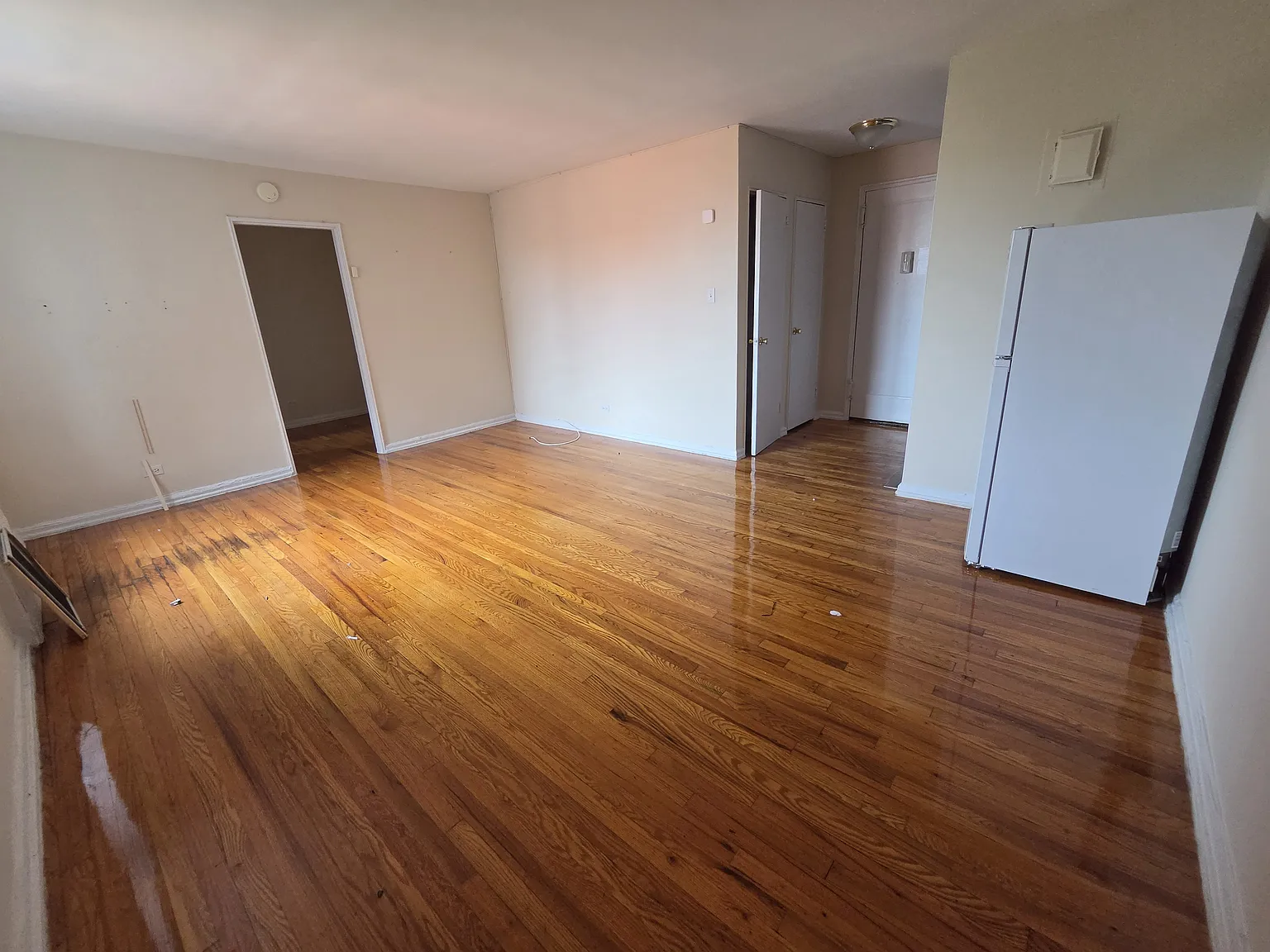 195th St, Hollis — Photo 2