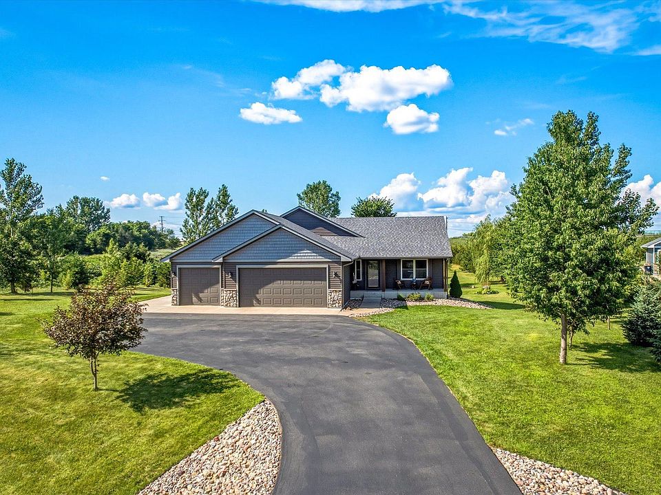 1st image of 520 Olivia Ct