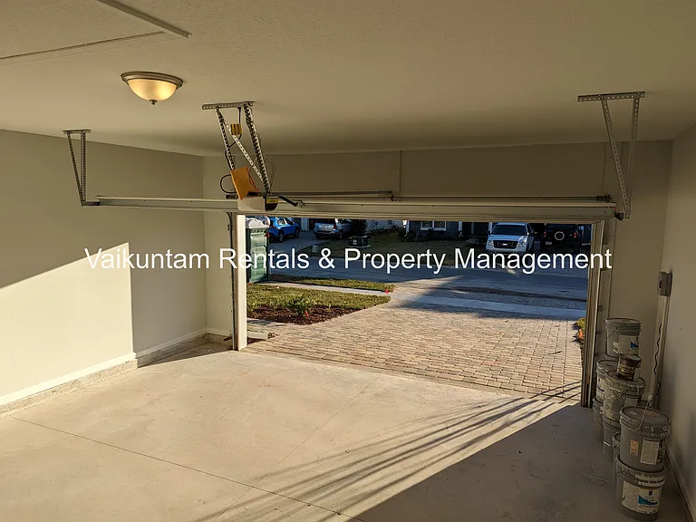 74 Newton Ln — Photo 24
