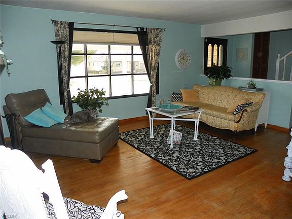 3rd image of 7614 Orlando Dr
