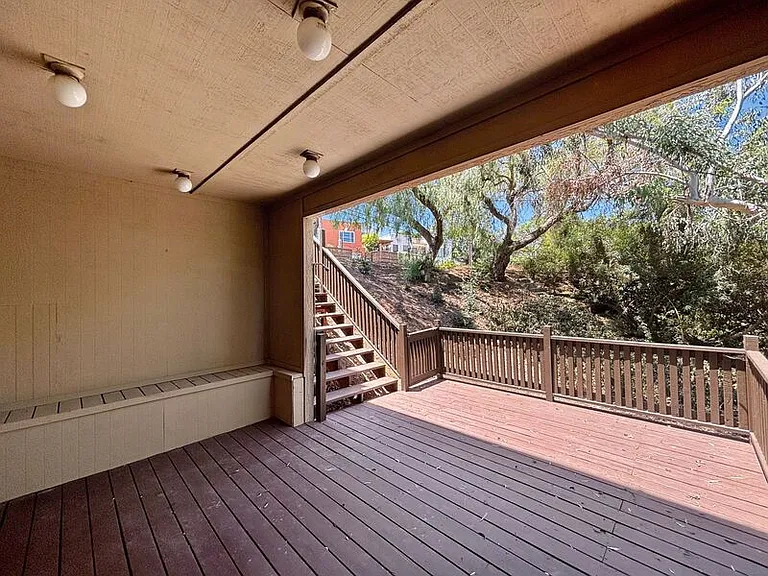 3095 Boundary St — Photo 23