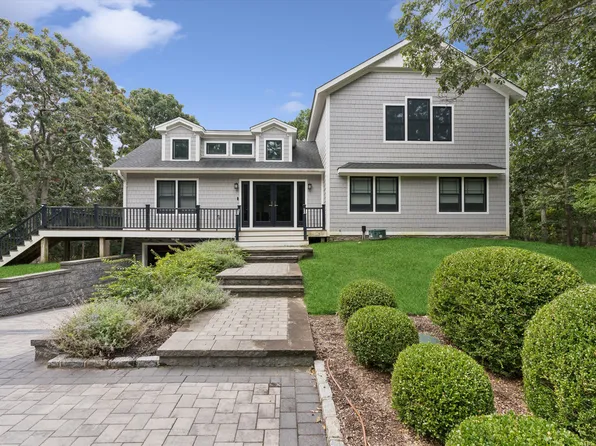 7 Sycamore Ln, Montauk, NY 11954