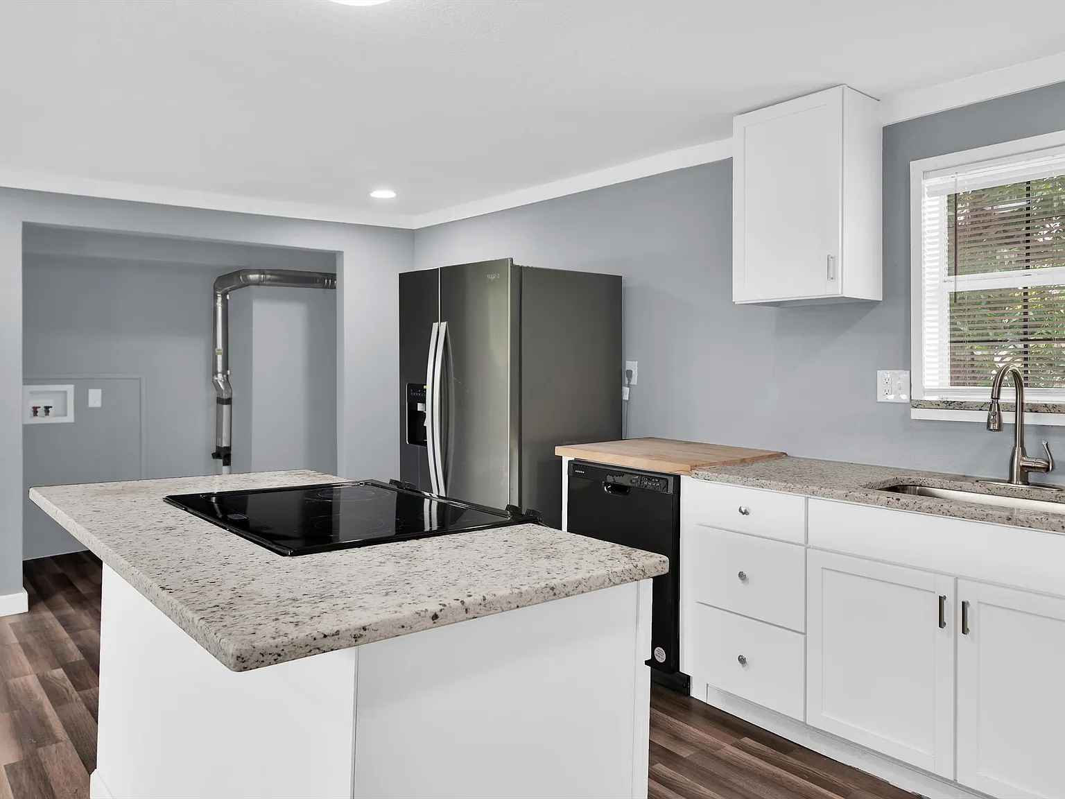 3 bed, 1476 sqft, $1,695 — Photo 2