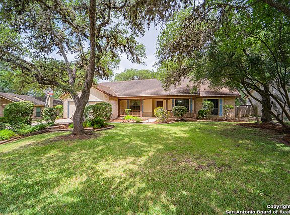 3rd image of 2151 Encino Loop