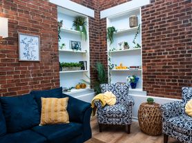 128 Front St