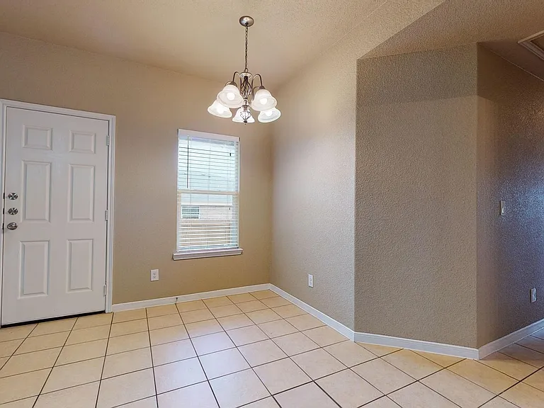 1707 Aztec Trce #A — Photo 13