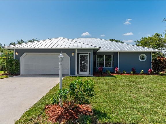 2nd image of 5413 SE Running Oak Cir