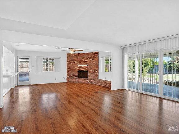 3rd image of 6117 Euclid Ave
