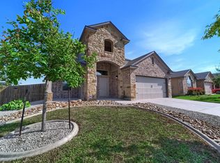 301 Serpentine Ln, Jarrell, TX 76537