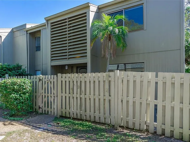101 Woodland Pl — Photo 16