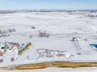 5212 Highland Rd NW, Mandan, ND 58554