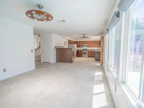 5th image of 40067 Villa Moura Dr