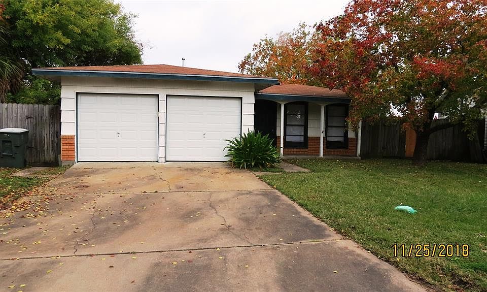 1st image of 28 Lyncrest Dr