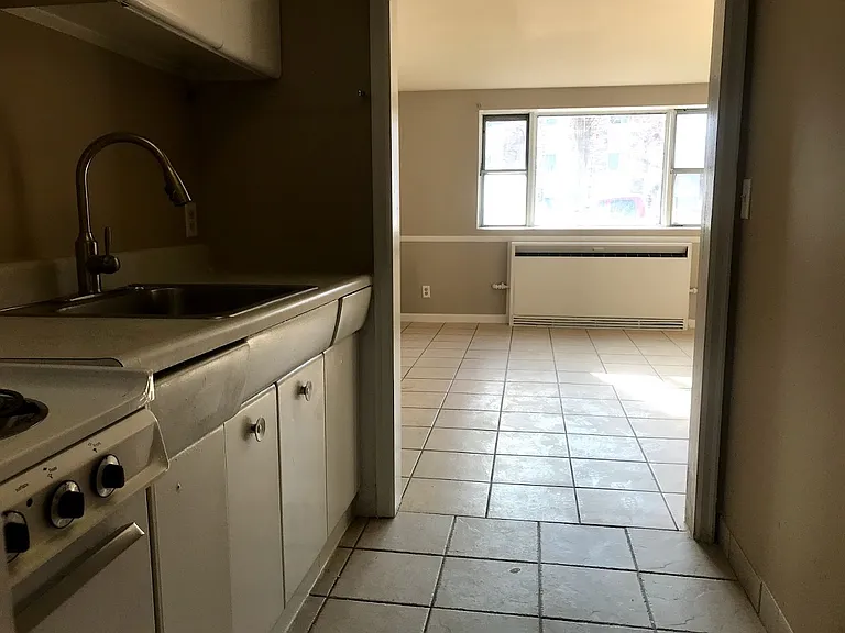 3058 Poppleton Ave #B — Photo 11