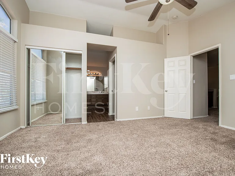 6067 Hidden Rock Dr — Photo 9