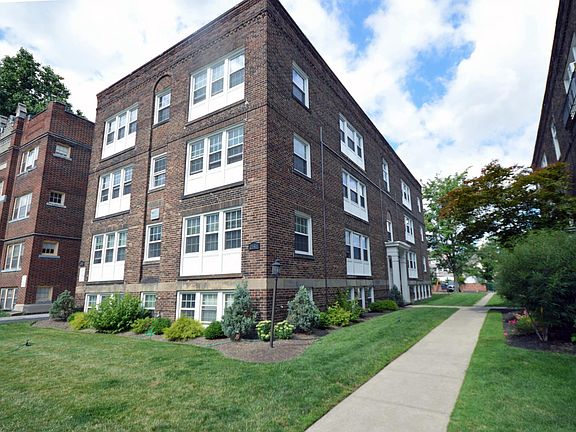 2nd image of 2646 N Moreland Blvd