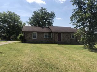 211 Linger Ln, Lebanon, TN 37087