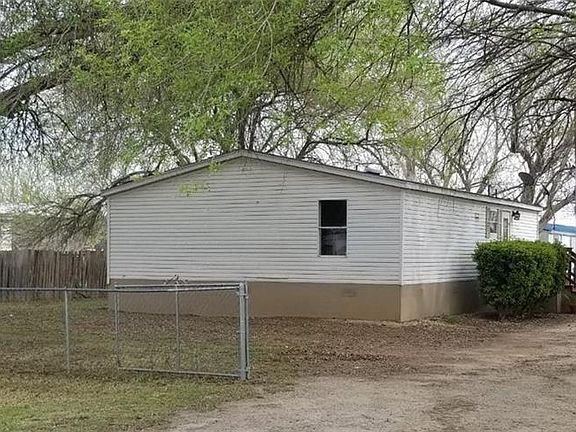 5th image of 163 Walts Ln