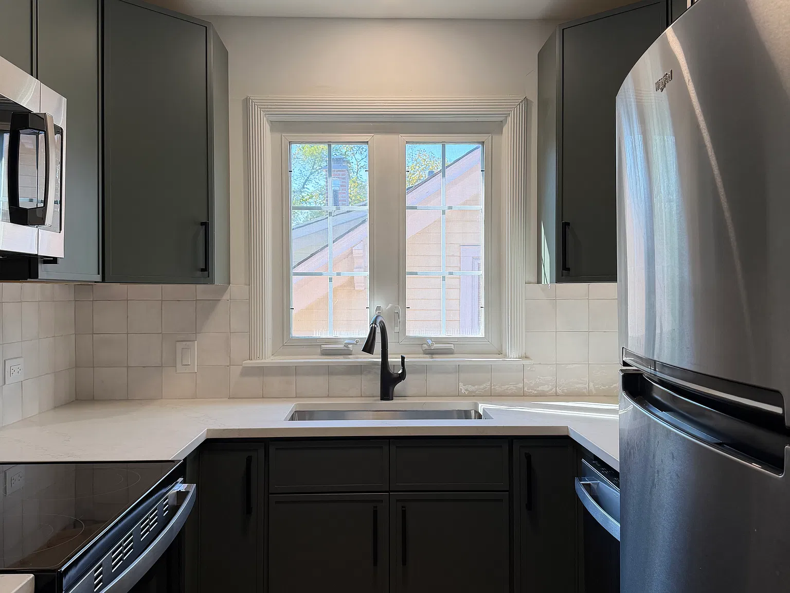 2 bed, 1200 sqft, $2,850 — Photo 3