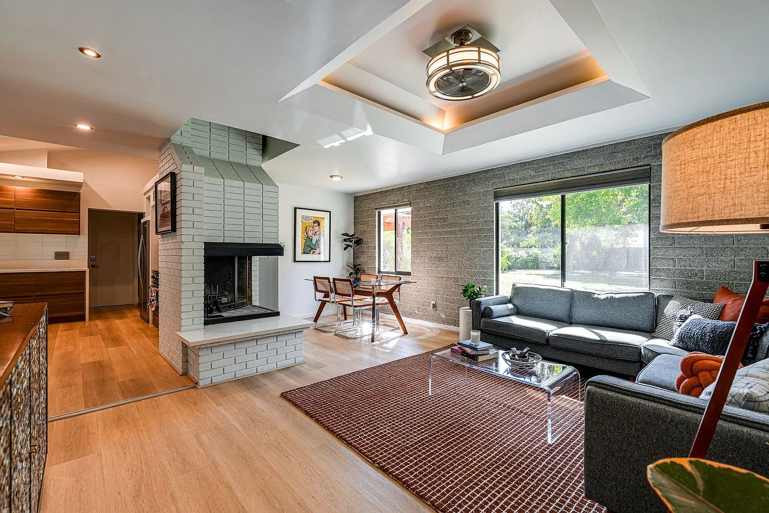 3 bed, 1.0 bath, 1496 sqft, $4,937 — Photo 2