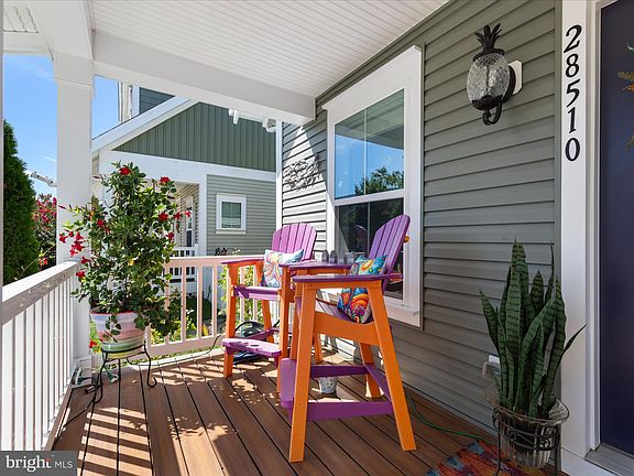2nd image of 28510 Traverse St