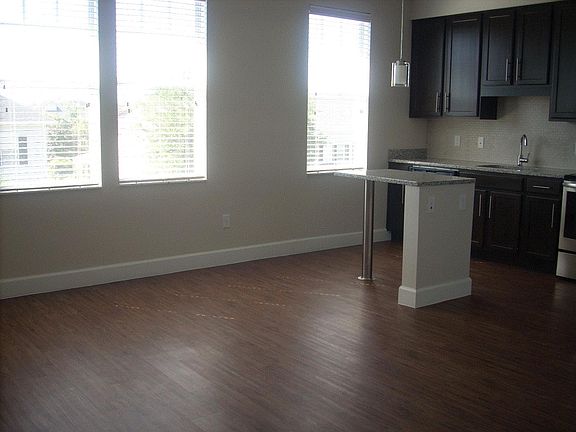 5th image of 1071 Lake Baldwin Ln Unit 105