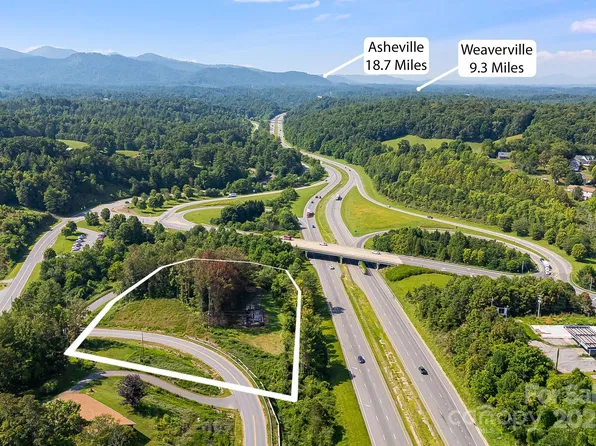 1672 Crossroads Pkwy, Mars Hill, NC 28754