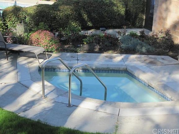 3rd image of 7125 Shoup Ave APT 203