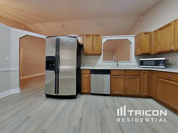5th image of 2417 Pine Chase Cir