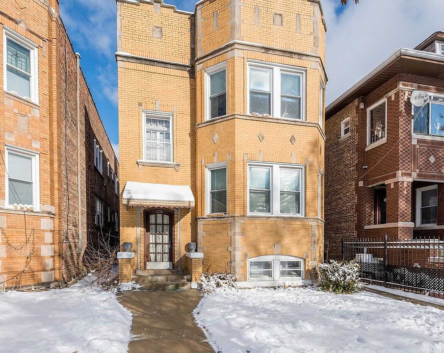 1st image of 5336 W Drummond Pl #2