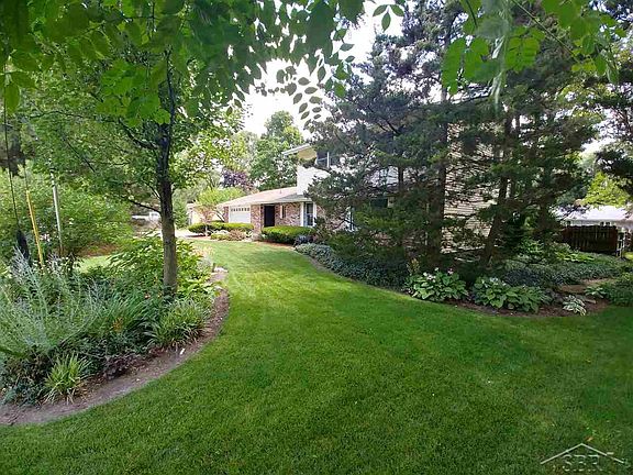 4th image of 5455 Hilltop Dr