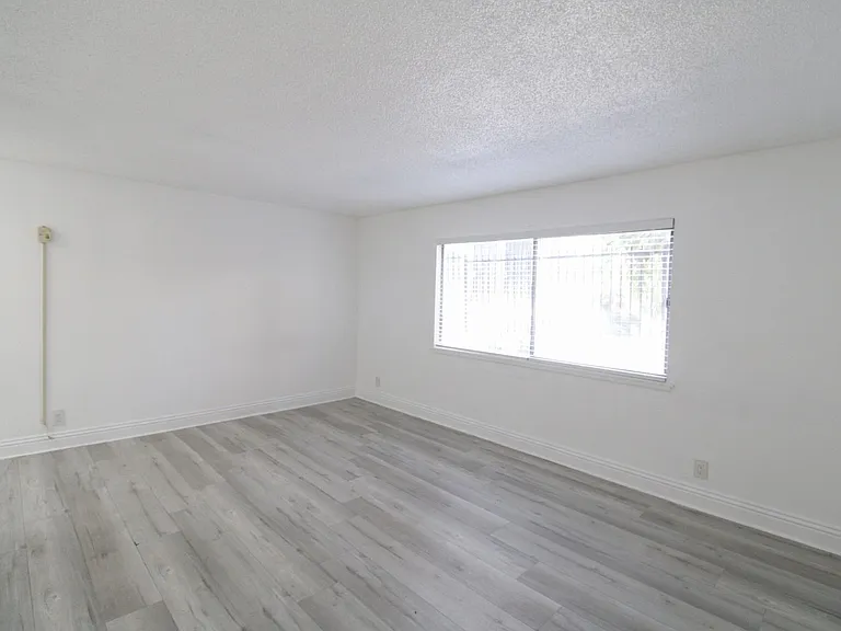 Westmont Apartments LLC — Photo 15