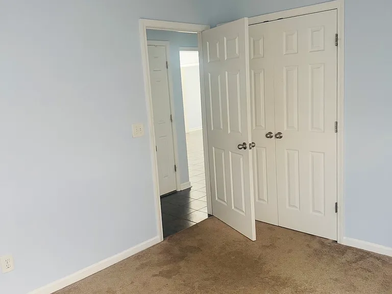 1100 Silvermoon Dr — Photo 13