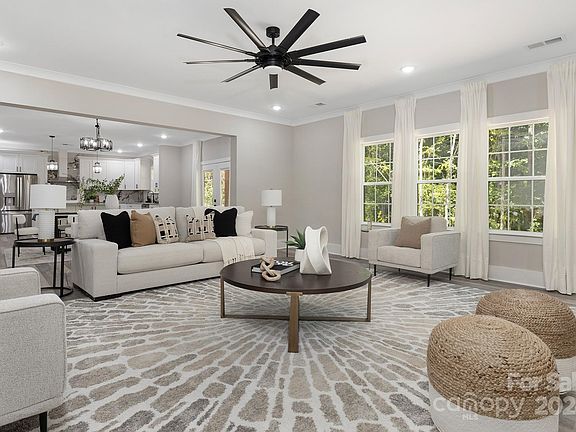 4th image of 1932 Grace Ln