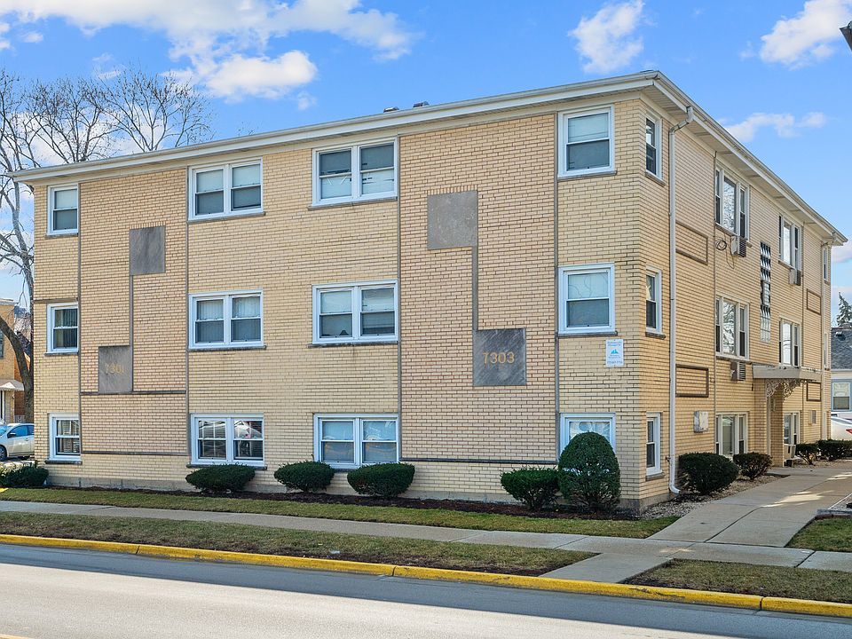 1st image of 7303 W Fullerton Ave APT Gs